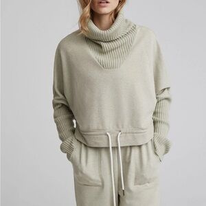 Varley Britannia Turtle Neck Sweater in Desert Sage Size Small‎